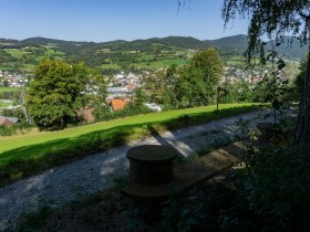 Nach Krempersbach - Rastplatz mit Blick auf Pöggstall, © Gottfried Grossinger