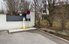 Stromtankstelle in der Taglerstraße in Langenlois, © Ursin Haus