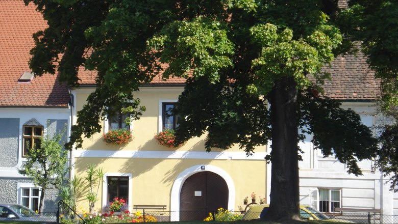 Hauptplatz Drosendorf, © Foto Charles Wardell