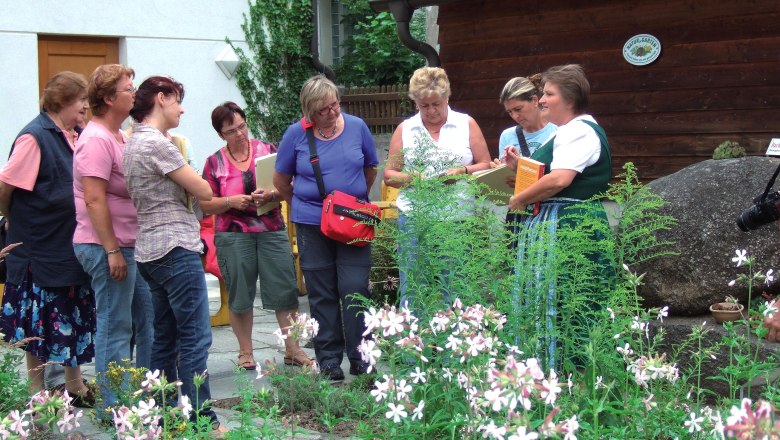 Kräuterpfarrer-Weidinger Gartenführung, © Elisabeth Prager