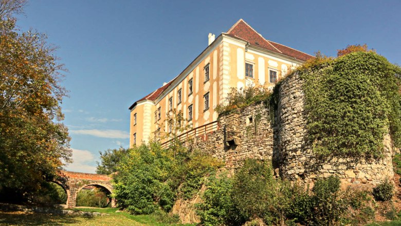 slider-schloss-drosendorf-turm, © Bildungsstätte Drosendorf