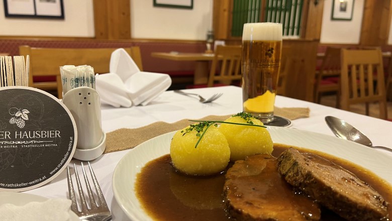 Schweinsbraten mit Erdäpfelknödel, © Matthias Bachofner