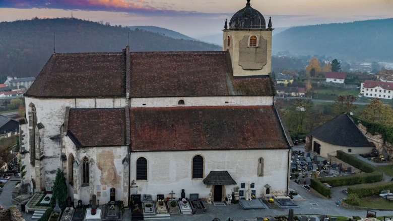 Ausblick von Burgruine auf Gars und Kamptal, © Fotograf Gernot Unfried