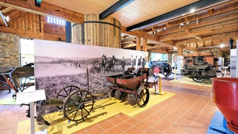 maderhalle-kartoffellegemaschine-erdaepfelroder, © Museum Horn