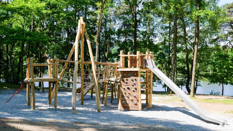 klettergeruest-im-strandbad-c-johannes-heissenberger, © Johannes Heissenberger