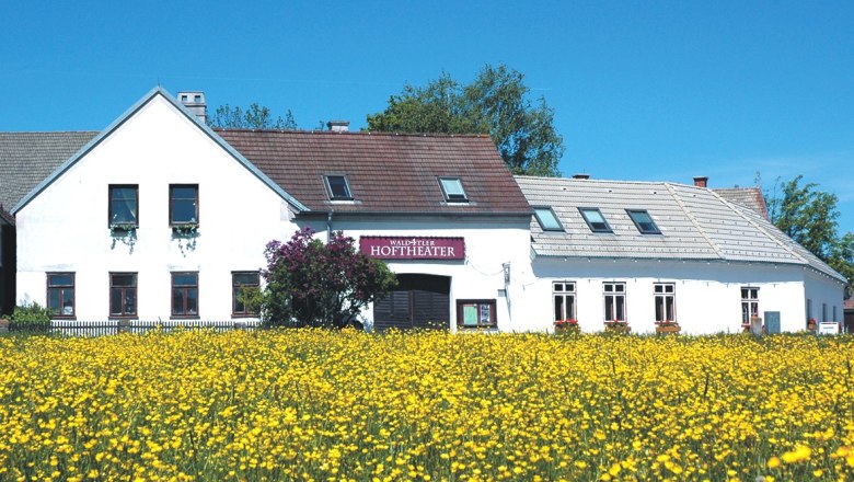 Wald4tler Hoftheater von außen, © Reinhold Hartl-Gobl