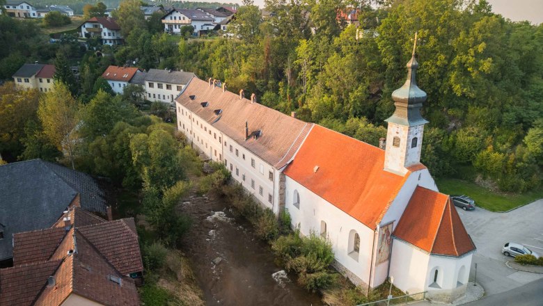 Bürgerspital und Spitalskirche mit Lainsitz, © Benjamin Wald