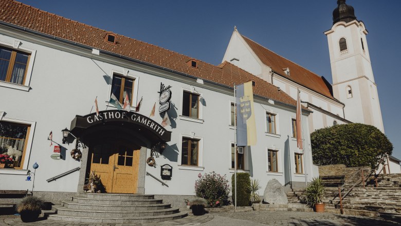 Wirtshaus neben Wallfahrtskirche St. Marein, © Niederösterreich Werbung/Sophie Menegaldo