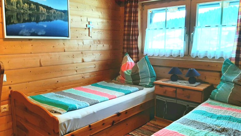 Gästezimmer mit Einzelbetten, © Steiner