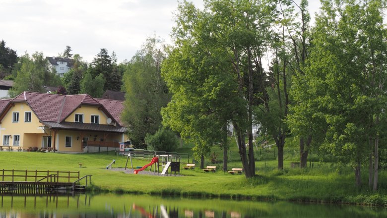 Teichstüberl und Spielplatz, © Marktgemeinde Sallingberg